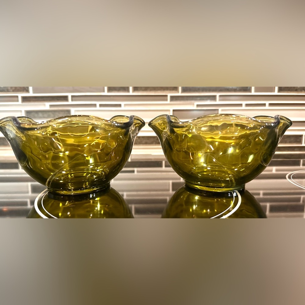 Vtg MCM Anchor Hocking Avocado Green Glass Dip/Nut/Candy Dish Bowls set of 2 - Picture 2 of 10